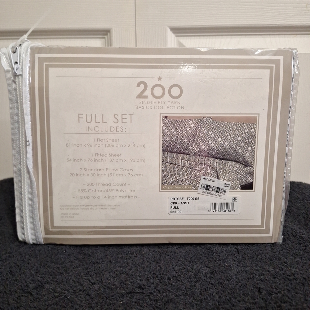 Basics Collection 200 Thread Count Full Sheet Set-Black White Abstract Medallion - Picture 3 of 3